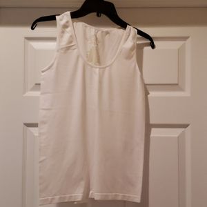 NWOT Seamless Stretcy Tank, Large